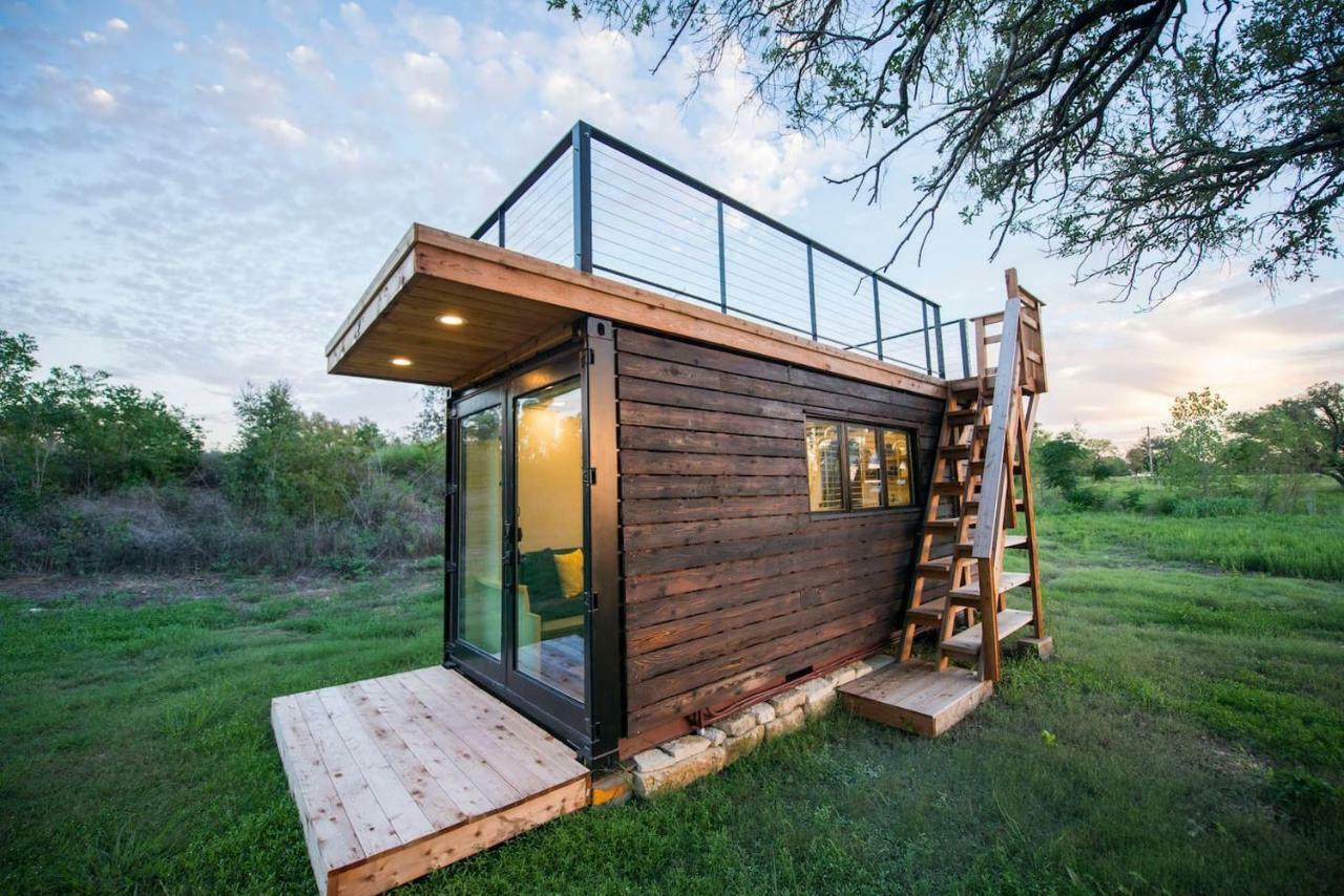 Elegant Container Tiny House Yellow & Blue Waco