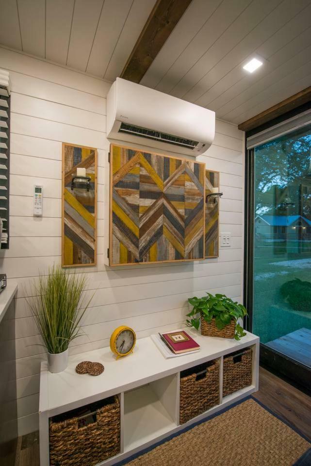 Elegant Container Tiny House Yellow & Blue Holiday home